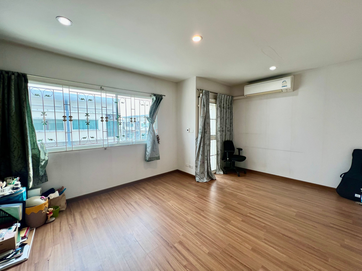 For SaleTownhomePattanakan, Srinakarin : For Sale: 3-Storey Townhome at Villette City Pattanakarn | South-Facing | Prime Location with Easy Access