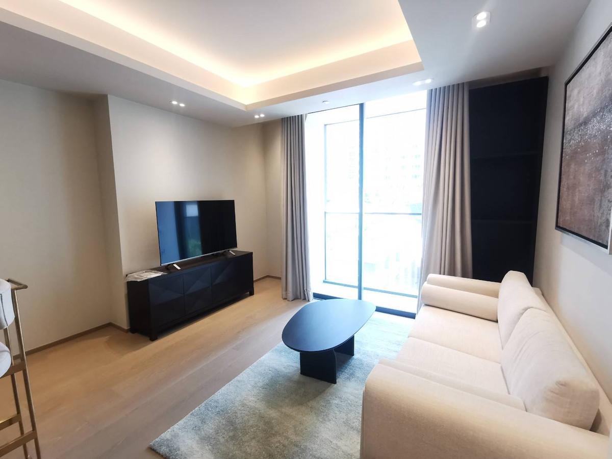 ให้เช่าคอนโดวิทยุ ชิดลม หลังสวน : Tonson One Residence: 1bed 1bath 57sqm. 65,000/mth. Am: 0656199198