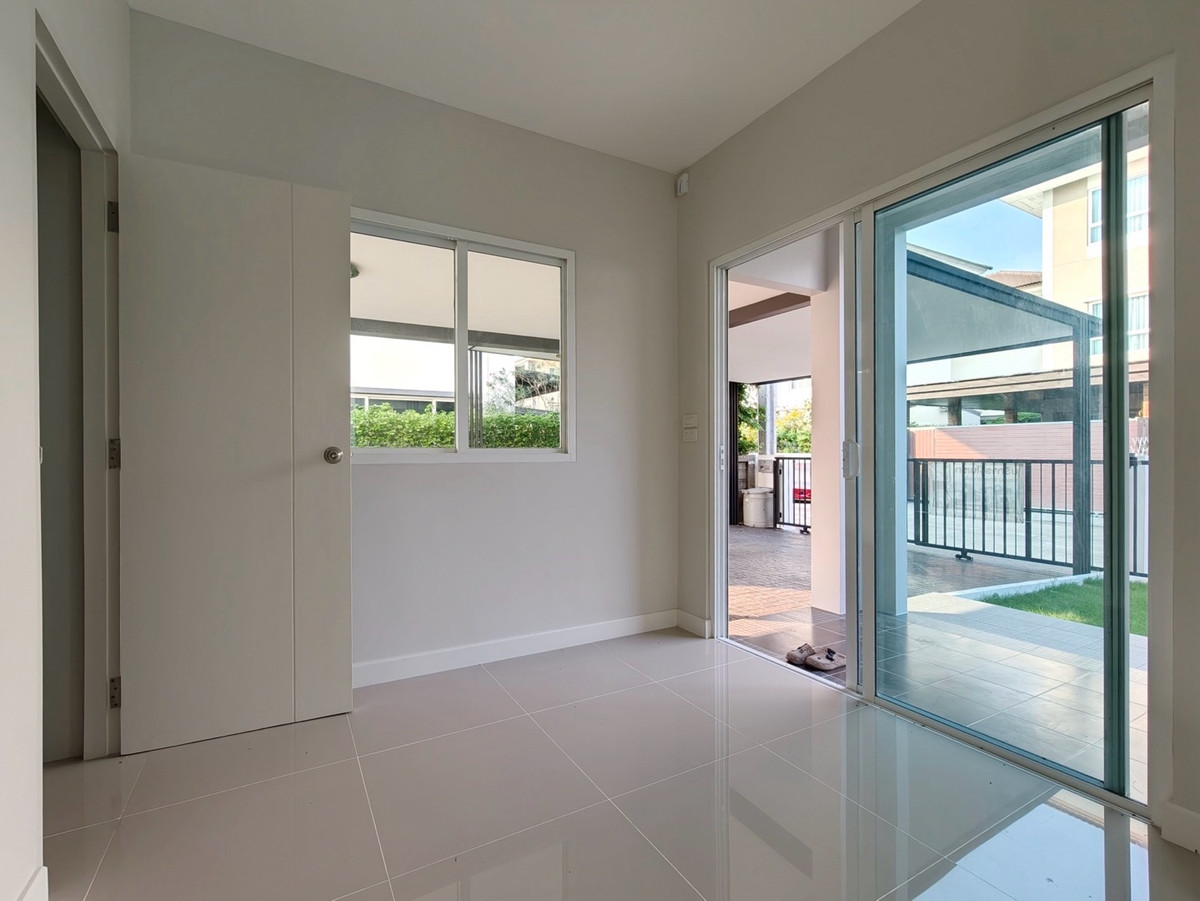 ขายบ้านพระราม 5 ราชพฤกษ์ บางกรวย : บ้านเดี่ยว คาซ่าพรีเมียม ราชพฤกษ์-พระราม 5 (QHouse)  ใกล้เช็ลทรัลเวสต์เกต รถไฟฟ้าสถานีบางพลู หลังมุม