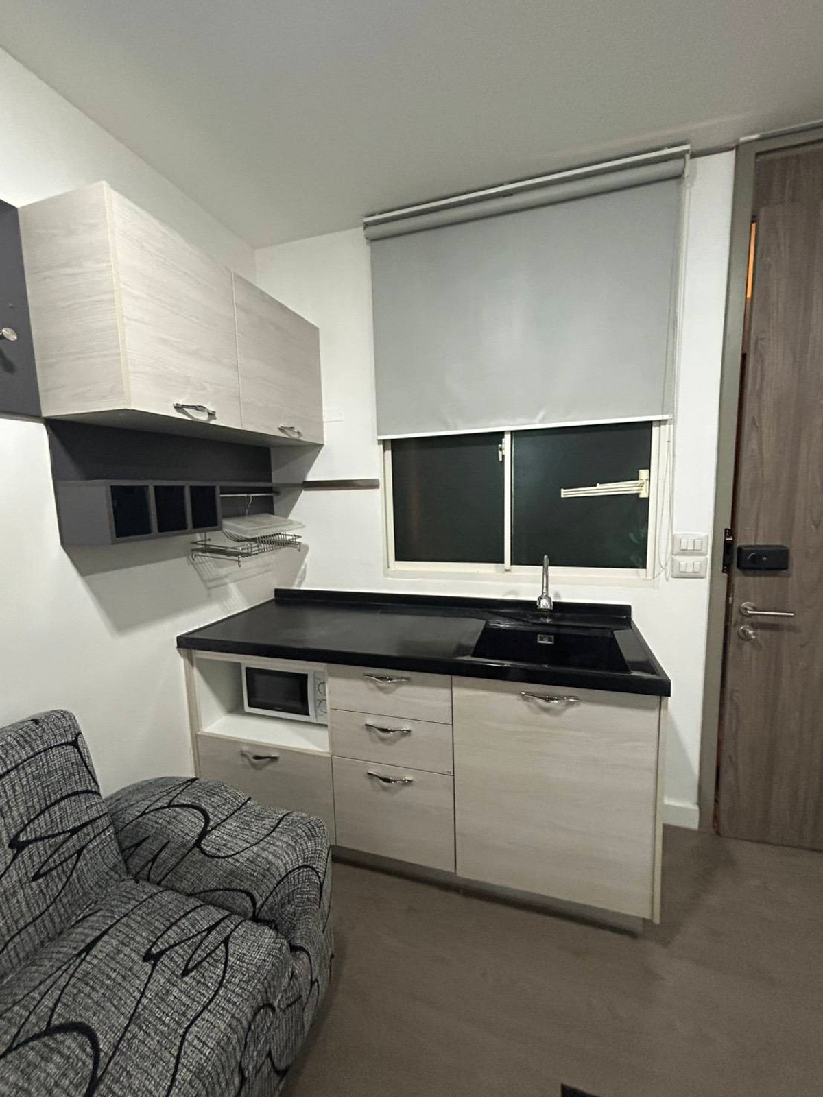 ให้เช่าคอนโดพระราม 9 เพชรบุรีตัดใหม่ RCA : ให้เช่าคอนโด A Space ID Asoke-Ratchada (เอ สเปซ ไอดี อโศก-รัชดา) 1 นอน MRT พระราม 9