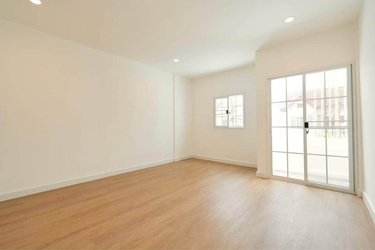 ขายทาวน์โฮมเกษตร นวมินทร์ ลาดปลาเค้า : H0797♛♚ทาวน์เฮ้าส์ 2 ห้องนอน ขาย นวลจันทร์♜ใกล้ แฟชั่นไอส์แลนด์∞099-5919653,065-9423251▚Line@sureresidence