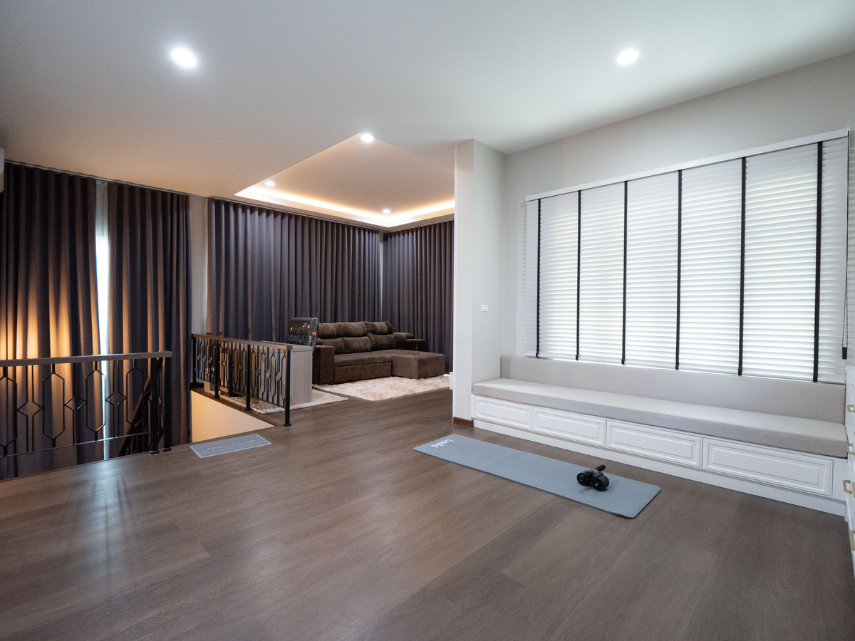 ขายบ้านพระราม 2 บางขุนเทียน : #ขายบ้านเดี่ยว #ขายคฤหาสน์หรู #แปลงมุม #บิ้วอินตกแต่งสวยทั้งหลัง พร้อมอยู่ โครงการซื่อตรง พรีเมี่ยม ไอแอม พระราม 2 – แสมดำ Suetrong I AM