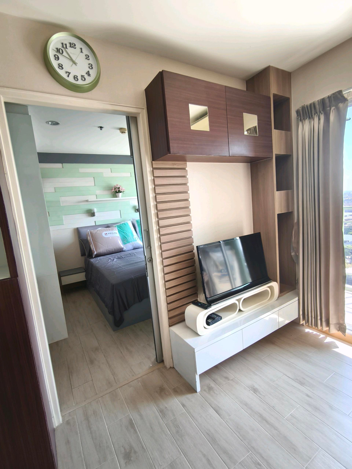 ให้เช่าคอนโดบางนา แบริ่ง ลาซาล : 📌ประกาศ หาผู้เช่า 💥FOR Rent Condo Lumpini Megacity Bangna
ให้เช่าคอนโด ลุมพินี เมกะซึ่ง บางนา

💢 Conner unit will hight floor 
💢 Good view  ... 
💢 Special type 


#คอนโดใกล้รถไฟฟ้า #เช่าคอนโด #apartmentforrent 
 #lumpinimegabangna  #คอนโดใกล้เมกะ 

