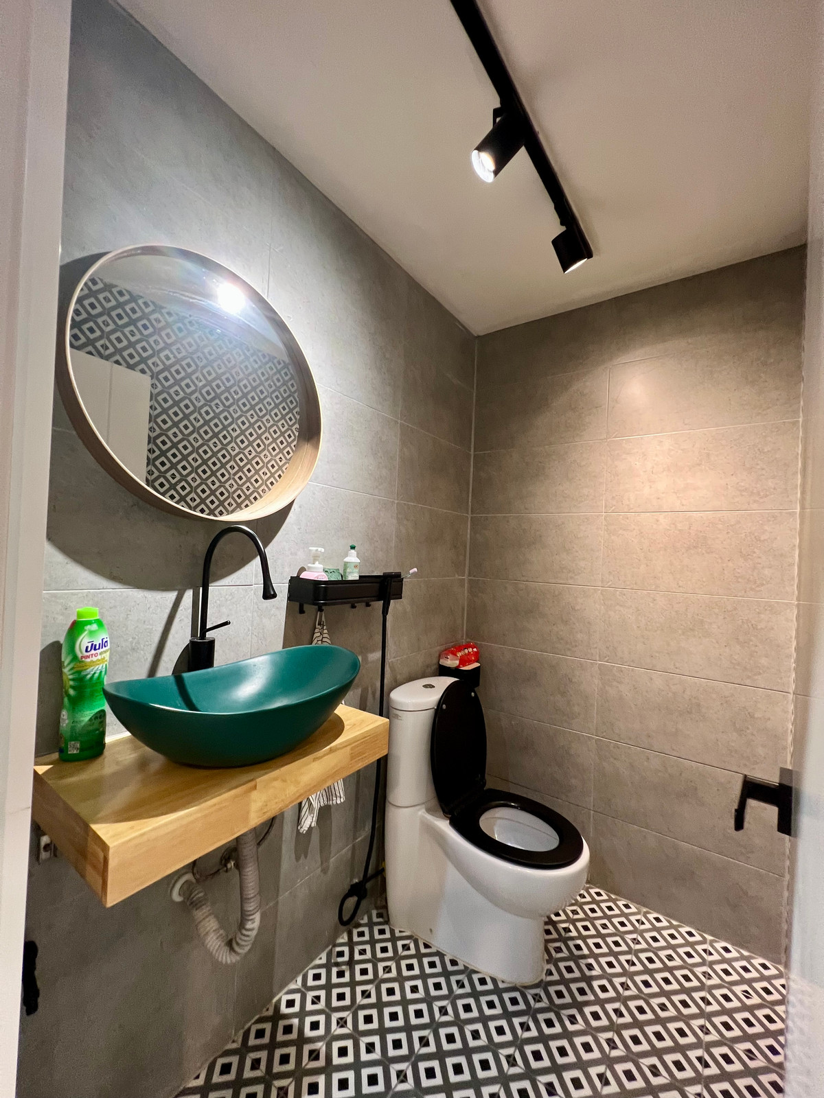 For RentTownhomePattanakan, Srinakarin : For Rent: 3-Storey Townhome at Villette City Pattanakarn 38 | Fully Furnished | South-Facing | Move-In Ready