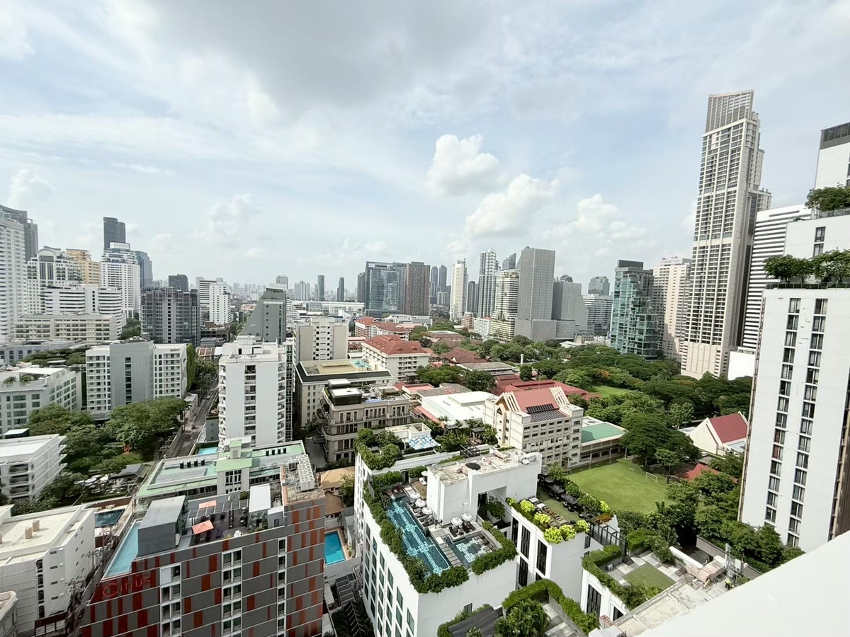 For RentCondoNana, North Nana,Sukhumvit13, Soi Nana : Condo for rent 15 Sukhumvit Residences, fully furnished condo, ready to move in, close to BTS Nana and Asoke, convenient travel!!