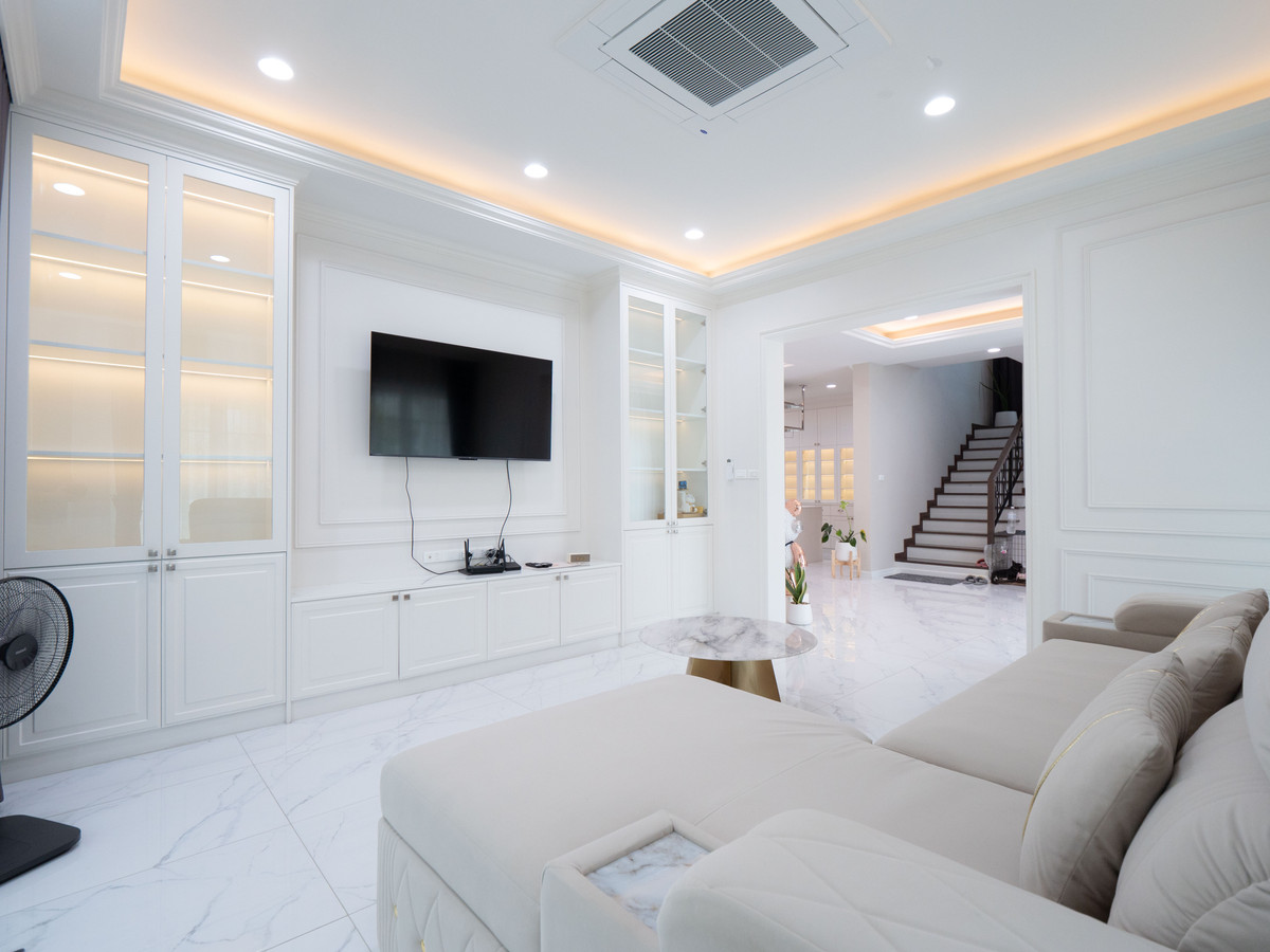 ขายบ้านพระราม 2 บางขุนเทียน : #ขายบ้านเดี่ยว #ขายคฤหาสน์หรู #แปลงมุม #บิ้วอินตกแต่งสวยทั้งหลัง พร้อมอยู่ โครงการซื่อตรง พรีเมี่ยม ไอแอม พระราม 2 – แสมดำ Suetrong I AM