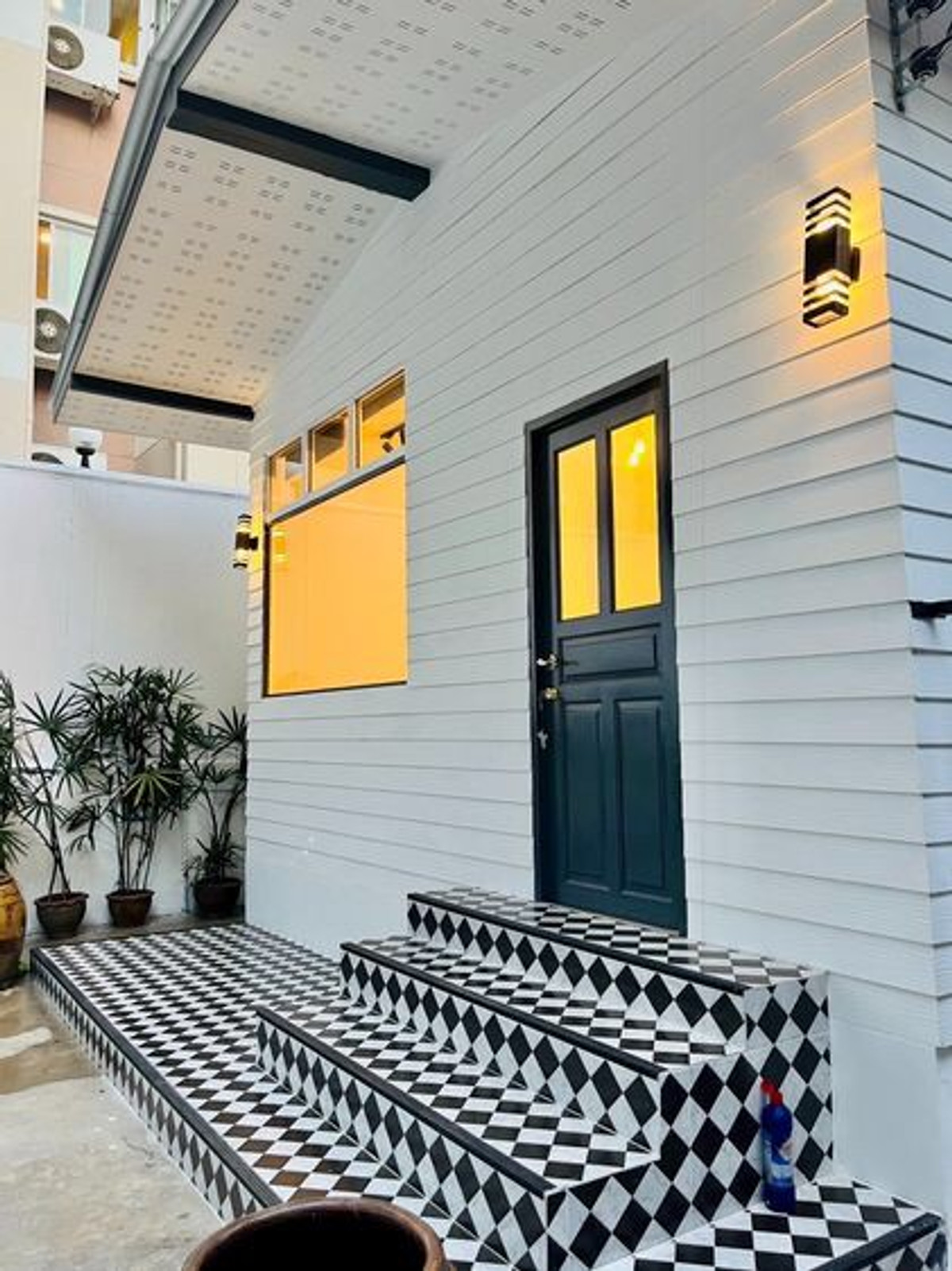 ขายบ้านสาทร นราธิวาส : LTH14579 – House for Sale | Sathorn Soi 17 | 38 sq.w. 152 sqm | 1 Bed 1 Bath | Near BTS Surasak | 27 MB (FROM 30 MB)| บ้านขาย สาทร ซอย 17