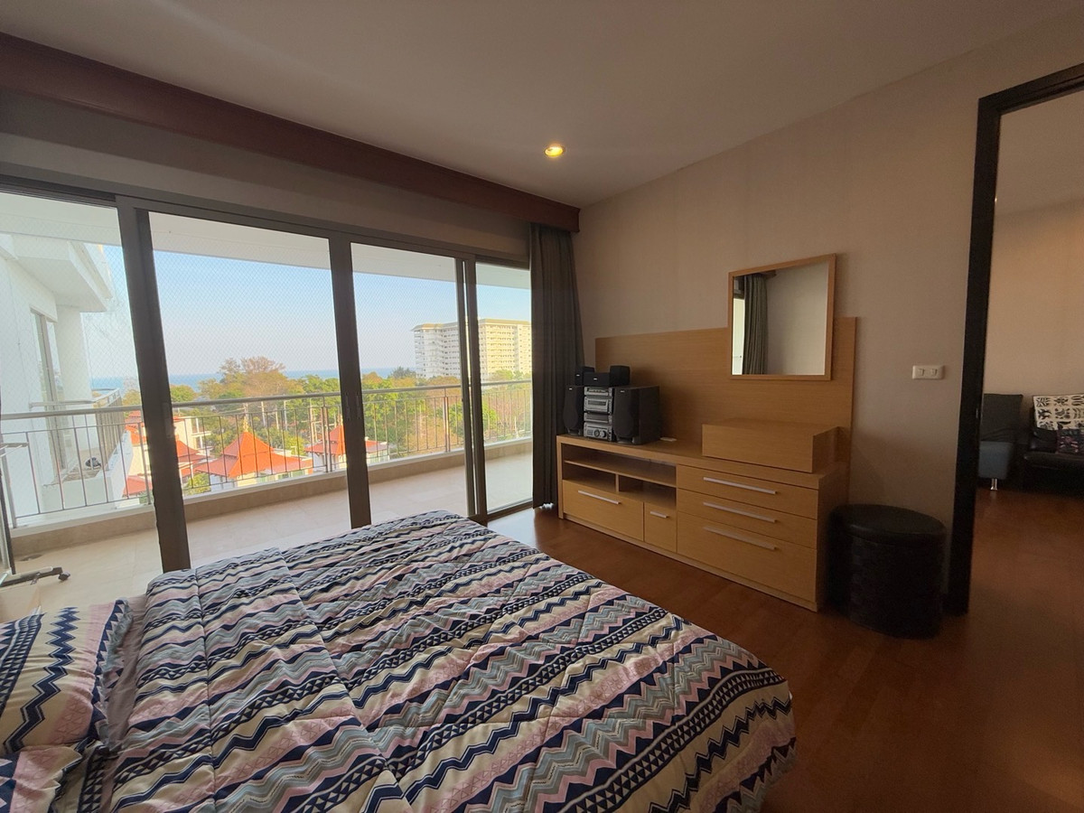 For SaleCondoHuahin, Prachuap Khiri Khan, Pran Buri : 🏝️ Condo for sale next to the sea, resort style 
 🌊 180 degree sea view 
 2 bedrooms | 2 bathrooms | 
 Large Living Room 
 Boathouse Hua Hin (Boathouse Hua Hin)