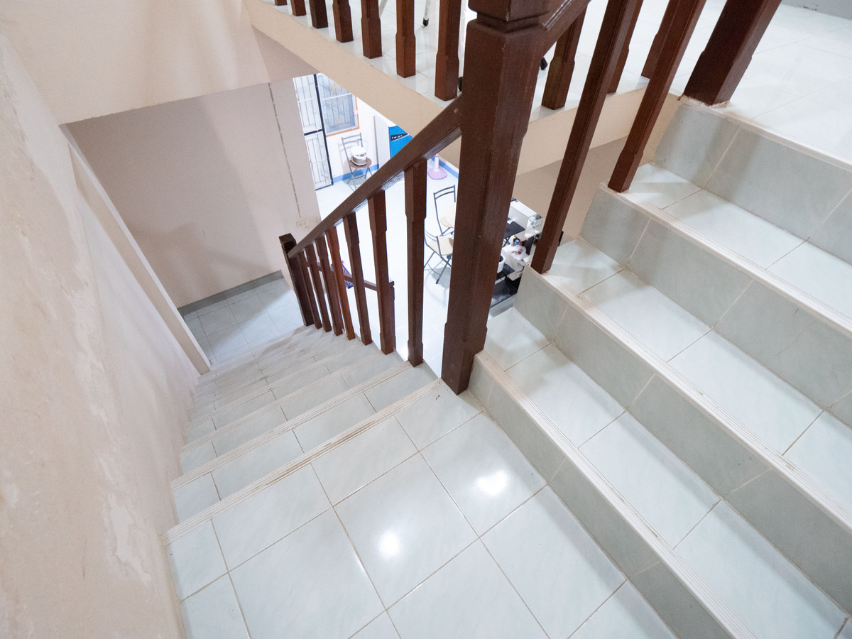 ขายทาวน์โฮมระยอง : #ขายทาว์นเฮาส์ #เมืองระยอง 26 ตรว. 3 นอน 2 น้ำ 2 จอด #ขายถูก 1.89 ล้าน สภาพพร้อมอยู่ ที่ตั้งตำบลทับมา ใกล้ถนนสุขุมวิท ติดถนนนครระยอง3 ซอยแหลมหิน-หนองมะหาด