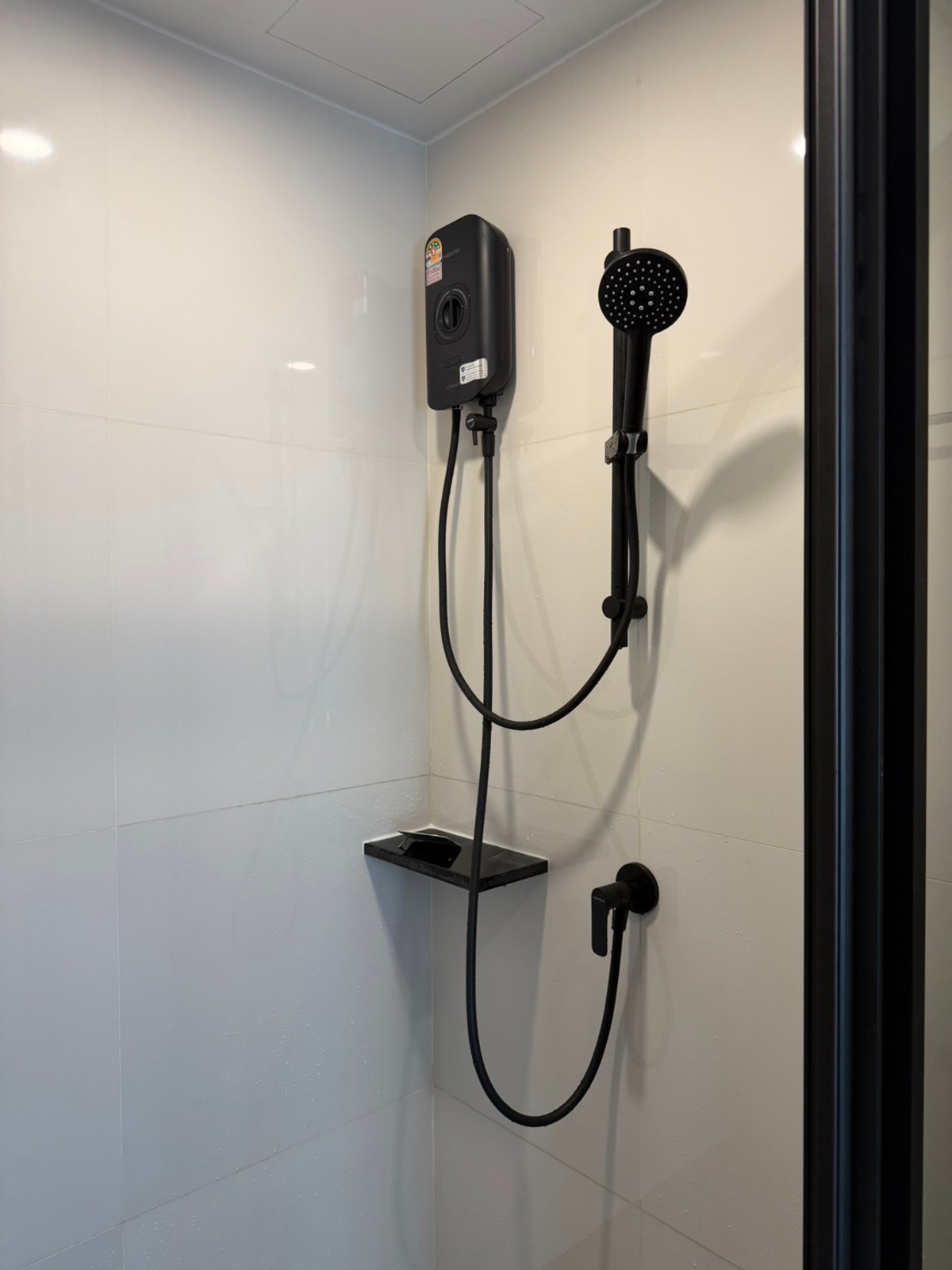 For RentCondoRatchadapisek, Huaikwang, Suttisan : Quintara Mhy Gen | Studio 23.64 sq.m. | 13,000 THB/mo | Near MRT Huai Khwang | Sliding Kitchen Divider