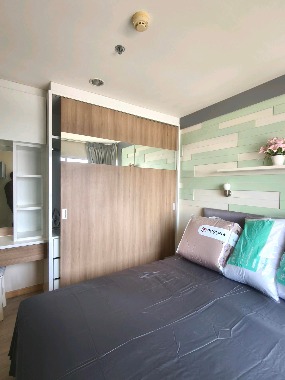 ให้เช่าคอนโดบางนา แบริ่ง ลาซาล : 📌ประกาศ หาผู้เช่า 💥FOR Rent Condo Lumpini Megacity Bangna
ให้เช่าคอนโด ลุมพินี เมกะซึ่ง บางนา

💢 Conner unit will hight floor 
💢 Good view  ... 
💢 Special type 


#คอนโดใกล้รถไฟฟ้า #เช่าคอนโด #apartmentforrent 
 #lumpinimegabangna  #คอนโดใกล้เมกะ 

