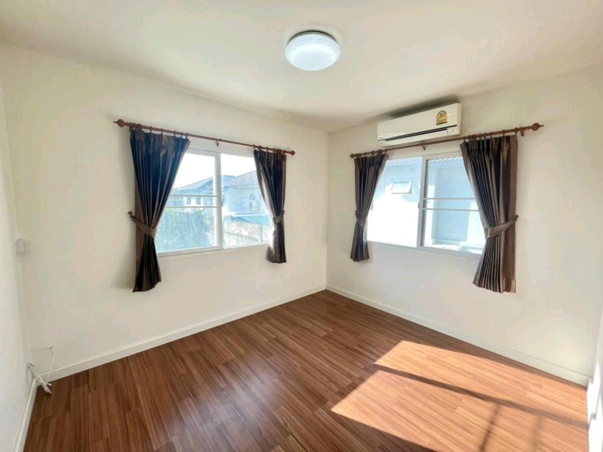 ให้เช่าบ้านนวมินทร์ รามอินทรา : 🦮🐾 Pet Friendly บ้านเดี่ยวทำเลศักยภาพ บรรยากาศสงบ เป็นส่วนตัว หลังบ้านโล่งไม่ชนใคร 🌿 ลมดี ร่มรื่น ใกล้สโมสรส่วนกลาง