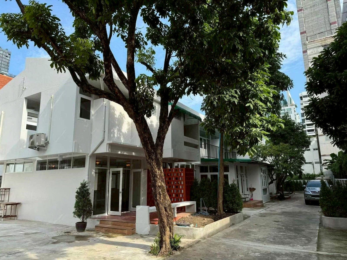 ให้เช่าโฮมออฟฟิศสุขุมวิท อโศก ทองหล่อ : LTH14577 – Home Office for Rent | EM HOME Sukhumvit | 100 sqm | 1 Room 1 Bath | Near BTS Phrom Phong | 80K/Month | โฮมออฟฟิศให้เช่า อีเอ็ม โฮม สุขุมวิท