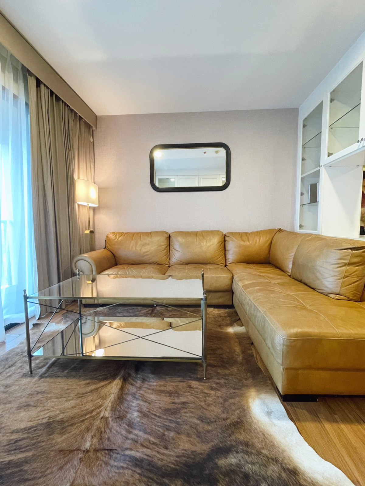 CondoLadprao, Central Ladprao : Sell with tenant til July 26
Condo for rent/sale, Lat Phrao-Phahon Yothin area, The Crest Park Residences, upper floor of the building, Panorama Bangkok view, very beautiful.