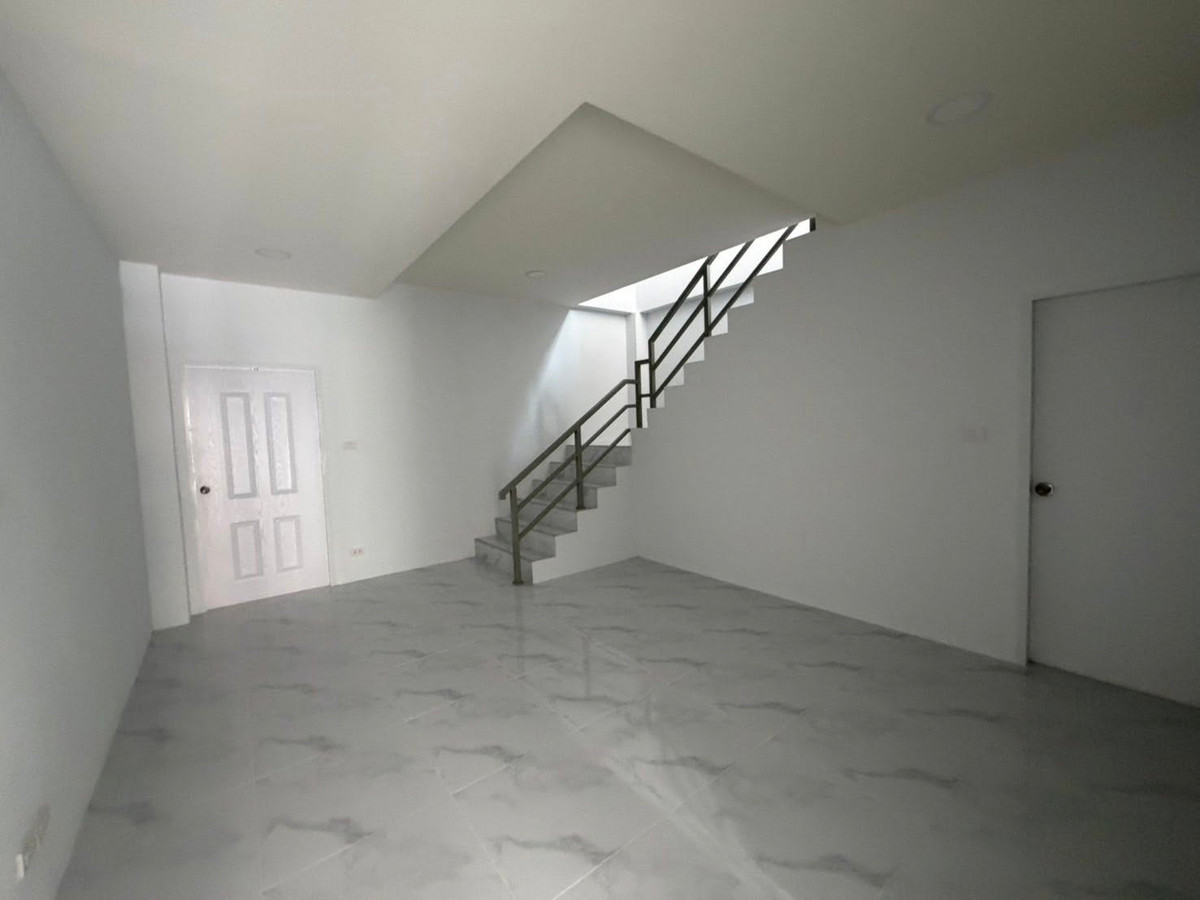 ให้เช่าโกดังพระราม 2 บางขุนเทียน : ปล่อยเช่า ✨ โกดังสร้างใหม่ 📐️ ขนาด 400 ตรม 📍 เอกชัย บางบอน บางขุนเทียน พระราม 2 