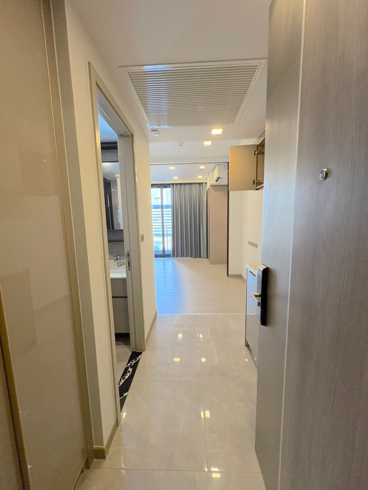 ขายคอนโดพระราม 9 เพชรบุรีตัดใหม่ RCA : 🔥 ขายด่วน 🔥  ถูกสุด ห้องสวย ใหม่ ขายหลายห้อง  Call : 0619824959 Line ID :  elegant.289