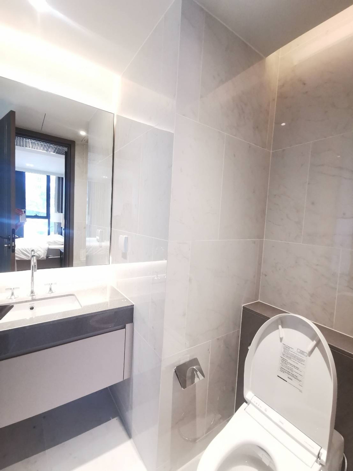 ให้เช่าคอนโดวิทยุ ชิดลม หลังสวน : Tonson One Residence: 1bed 1bath 57sqm. 65,000/mth. Am: 0656199198