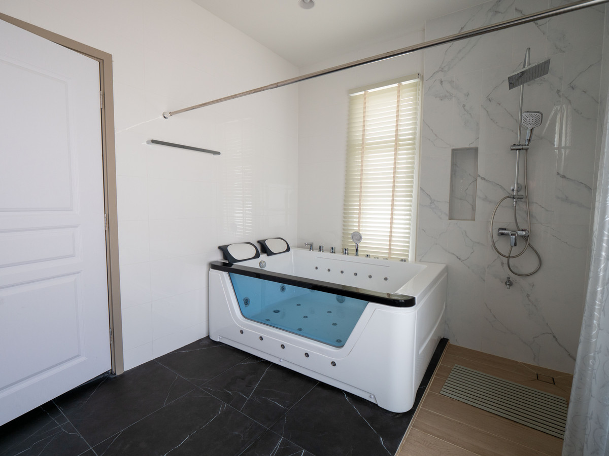 ขายบ้านพระราม 2 บางขุนเทียน : #ขายบ้านเดี่ยว #ขายคฤหาสน์หรู #แปลงมุม #บิ้วอินตกแต่งสวยทั้งหลัง พร้อมอยู่ โครงการซื่อตรง พรีเมี่ยม ไอแอม พระราม 2 – แสมดำ Suetrong I AM