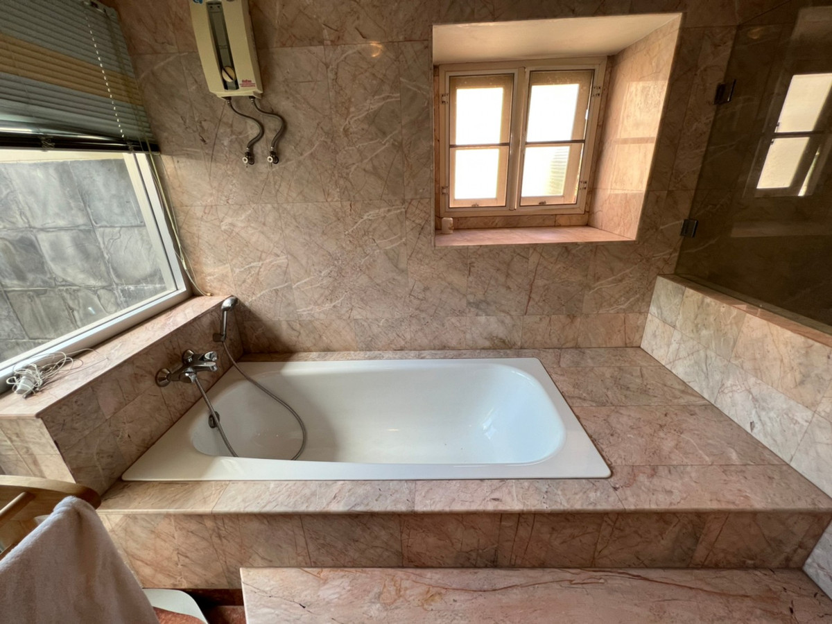 ให้เช่าบ้านพระราม 5 ราชพฤกษ์ บางกรวย : บ้านเดี่ยว ขับรถ 5นาทีถึง DBS พระราม5 ขนาด 130ตรว. ติดถนนกาญจนาภิเษก สวยงาม เฟอร์นิเจอร์ครบ