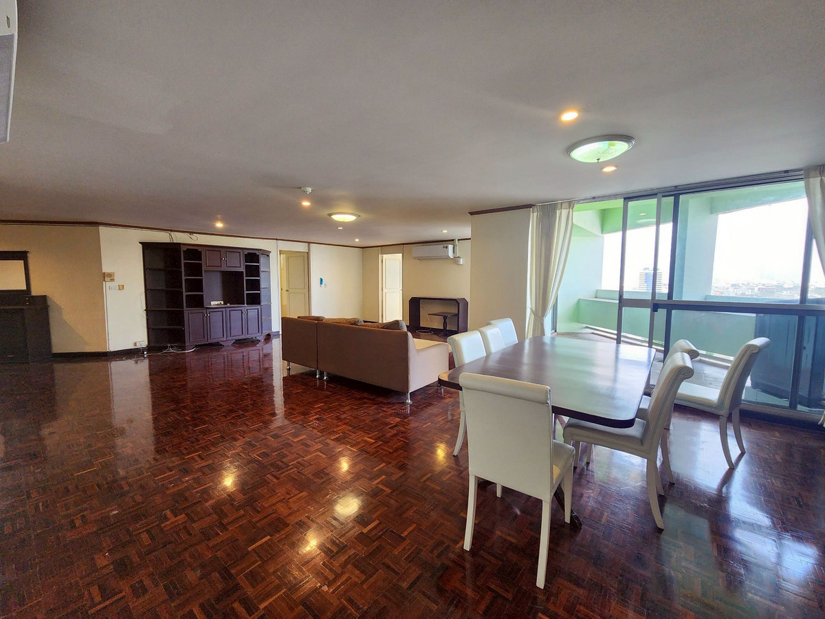 ให้เช่าคอนโดสุขุมวิท อโศก ทองหล่อ : ให้เช่าคอนโด Tai Ping Towers 4 ห้องนอน 252 ตร.ม. ย่านเอกมัย ใกล้BTS เอกมัย-ทองหล่อ