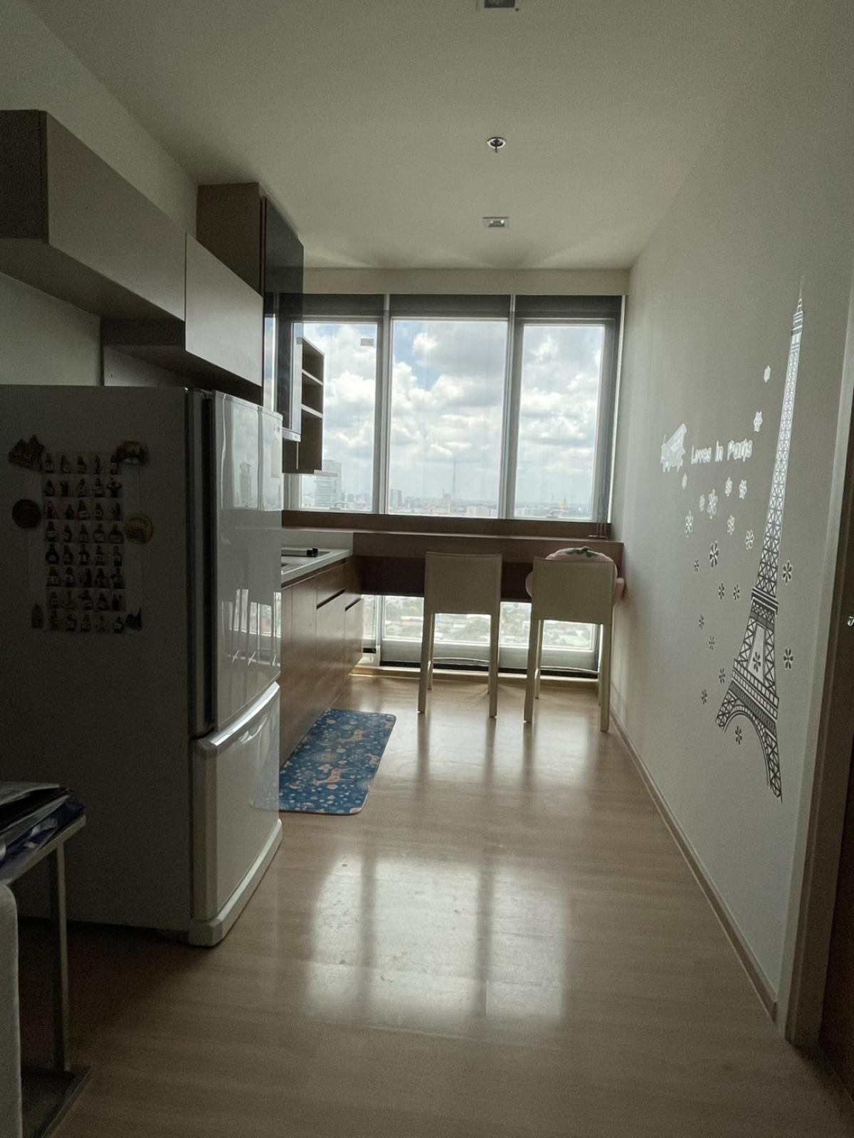 For RentCondoSapankwai,Jatujak : 24/03/2026, Luxury condo Rhythm Phahol - Ari 1 bedroom 18,000 baht/month
Near BTS Ari with swimming pool and fitness center available! 0642748883