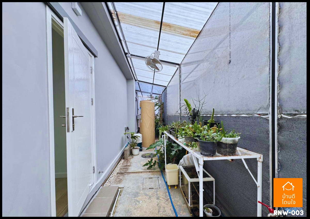 For RentNonthaburi, Bang Yai, Bangbuathong : Twin house for rent, Perfect Park Westgate (36.7 sq m.), 4 bedrooms, 3 bathrooms, ready to move in.