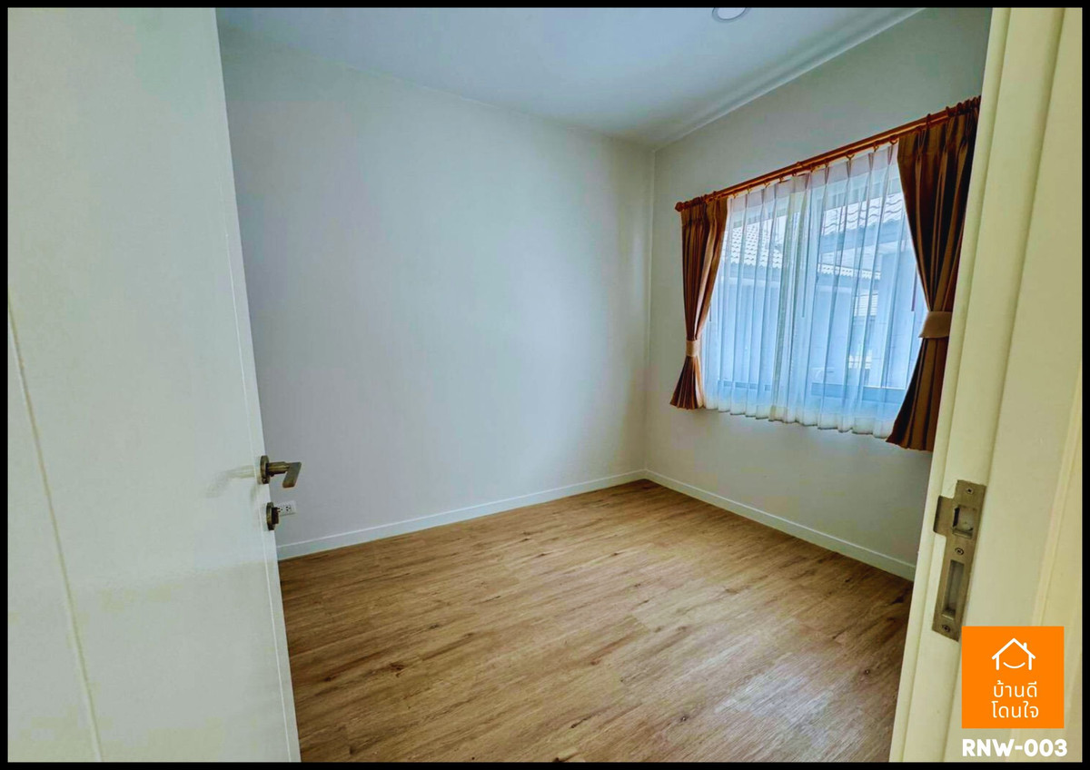 For RentNonthaburi, Bang Yai, Bangbuathong : Twin house for rent, Perfect Park Westgate (36.7 sq m.), 4 bedrooms, 3 bathrooms, ready to move in.