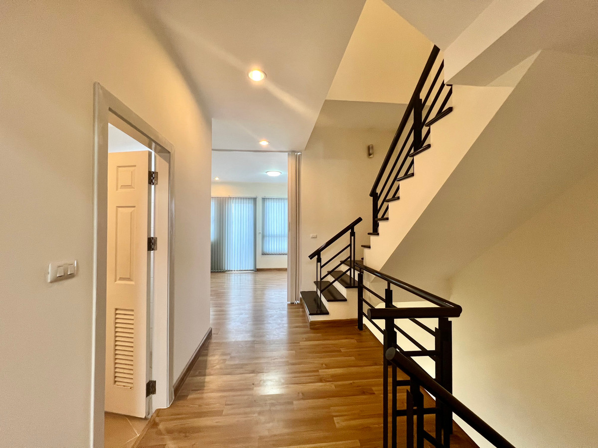 ให้เช่าทาวน์โฮมเกษตร นวมินทร์ ลาดปลาเค้า : ให้เช่า Townhome 4 ชั้น Premium Place Ekkamai–Ramintra 2 | เหมาะทำโฮมออฟฟิศ | พื้นที่ใหญ่ ทำเลเลียบด่วน