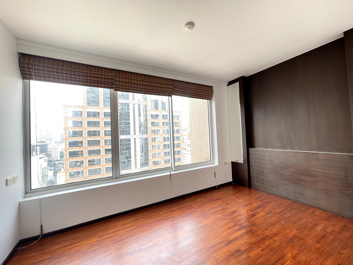 For SaleCondoWitthayu, Chidlom, Langsuan, Ploenchit : Condo for sale, Langsuan Ville, 2 bedrooms, 151.19 sq m, Lang Suan area, near BTS Chidlom, near Lumpini Park, convenient travel.