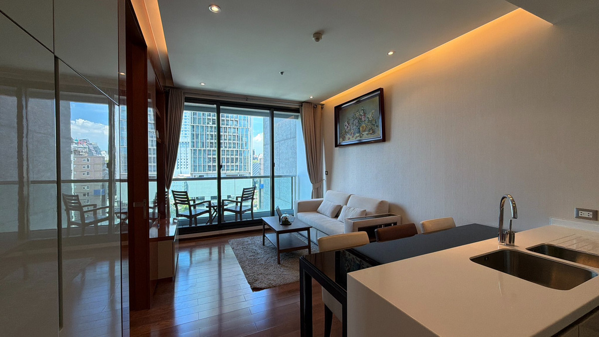 ให้เช่าคอนโดสุขุมวิท อโศก ทองหล่อ : ให้เช่าคอนโด The Address สุขุมวิท 28 พร้อมเข้าอยู่ นัดดูได้เลยครับ !!!