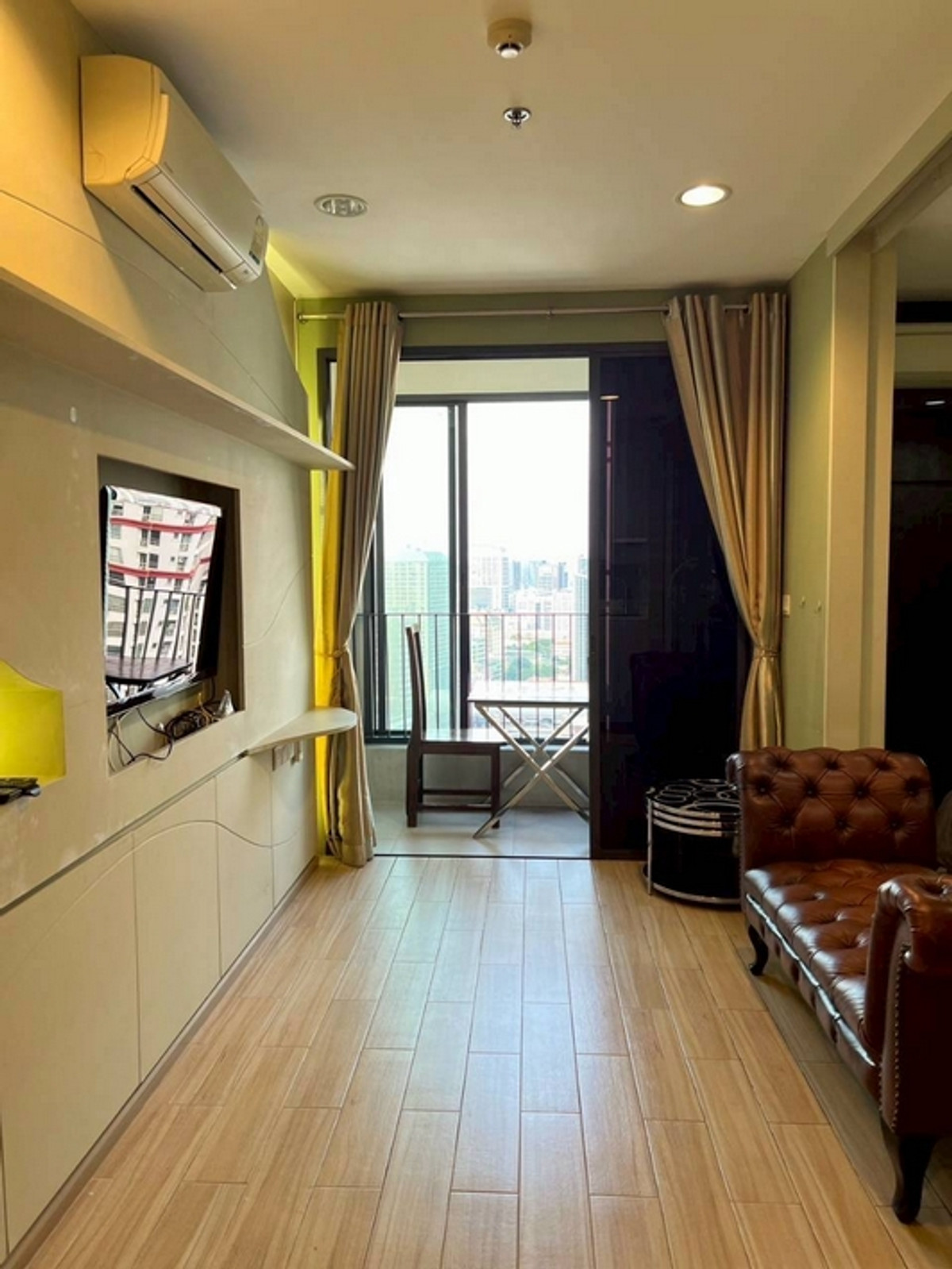 For RentCondoRatchathewi,Phayathai : For rent, Ideo Q Siam - Ratchathewi, size 34 sq m., fully furnished, near BTS Ratchathewi.