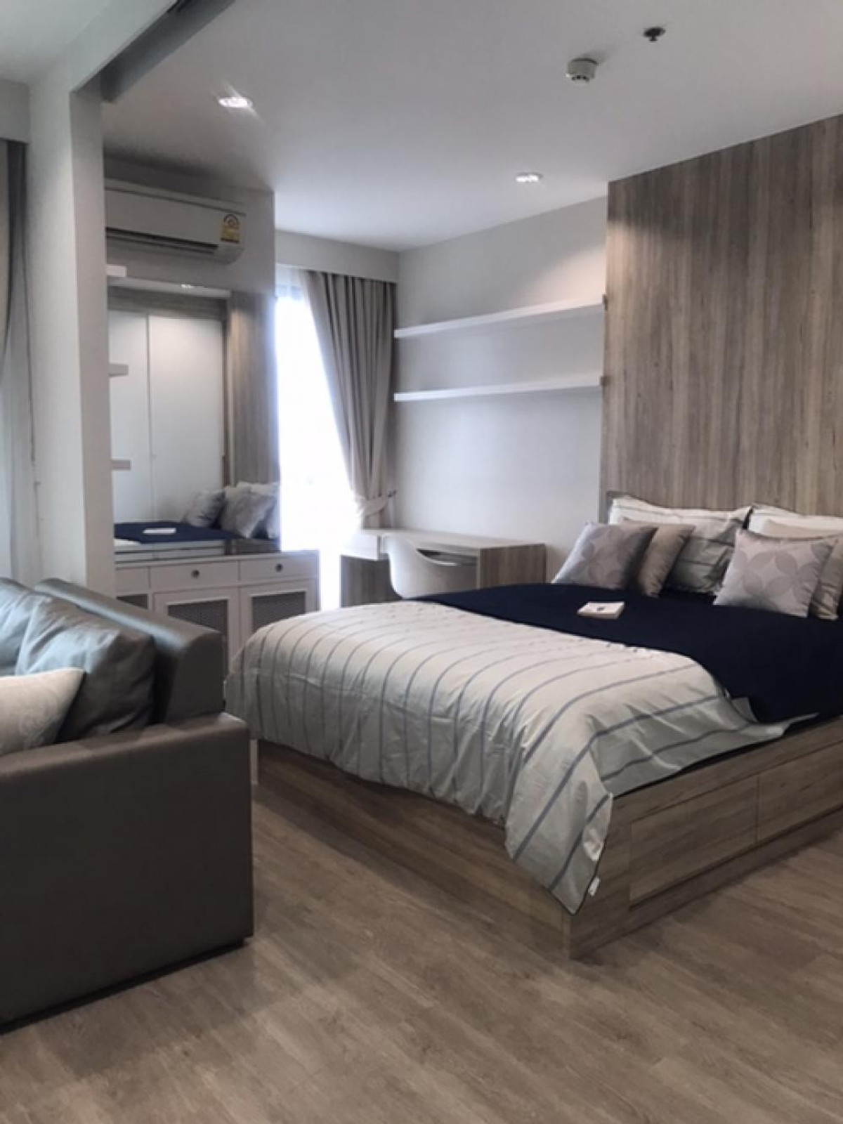 For SaleCondoSiam Paragon ,Chulalongkorn,Samyan : Ideo Q Chula Samyan【𝐒𝐄𝐋𝐋 & 𝐑𝐄𝐍𝐓】🔥Modern-toned room with an overall clean and classy look, perfect for city dwellers who value design.🔥 Contact Line ID: @hacondo