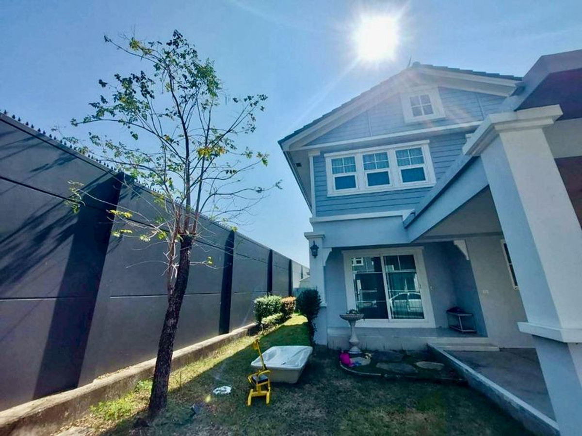 For SaleHousePhutthamonthon, Salaya : 2-story detached house for sale, Villaggio Village (Pinklao - Salaya), good location, near Mahidol University, area 56.6 square meters, 3 bedrooms, Sala Sala Subdistrict, Bang Kruai District, Nonthaburi Province.
