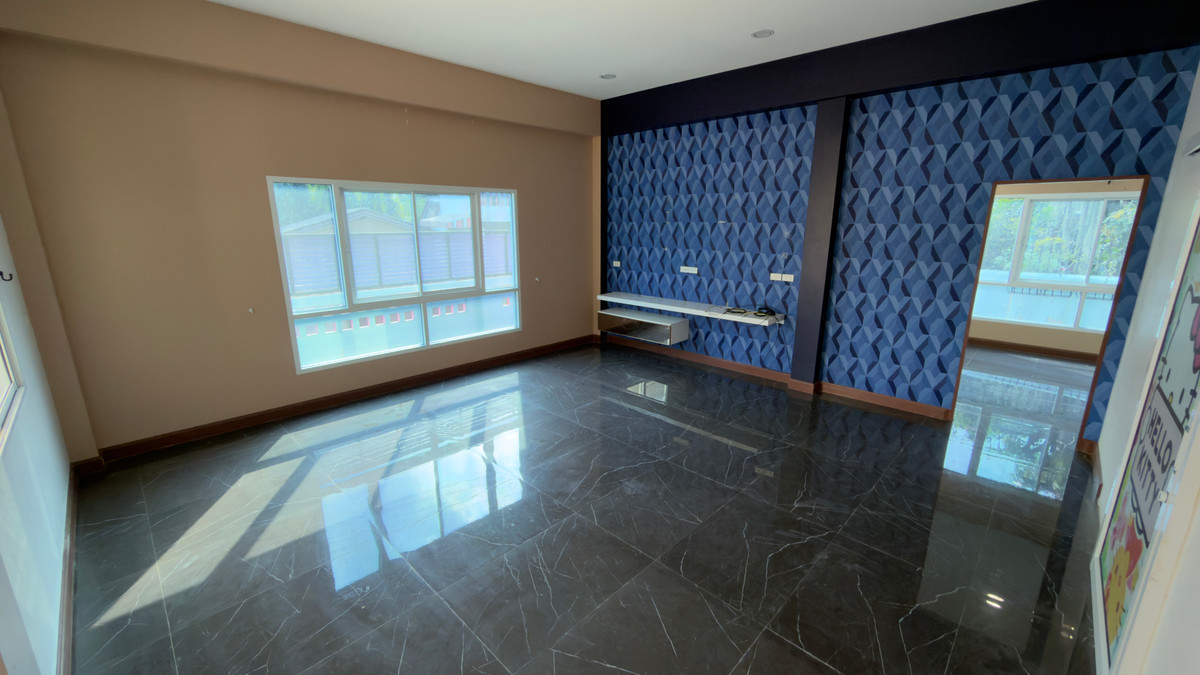 ขายบ้านเลียบทางด่วนรามอินทรา : หลุดจอง‼️บ้านเดี่ยวหลังมุม ทำเลดี  ใกล้เลียบด่วน เดินทางสะดวก และที่สำคัญ…ราคาถูกกว่าตลาดมาก ราคานี้หาไม่ได้อีกแล้ว ✅🔥🚨  ลดเหลือเพียง 5.9 ล้านบาท