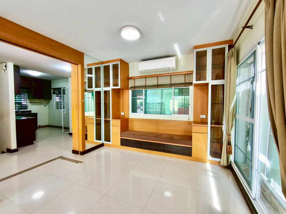 ขายบ้านลาดกระบัง สุวรรณภูมิ : ขายบ้านเดี่ยว 2 ชั้น หมู่บ้าน Passorn Prestige อ่อนนุช TYPE CRESENDO เนื้อที่ 50.7 ตารางวา 3 ห้องนอน แขวงประเวศ เขตประเวศ กรุงเทพมหานคร