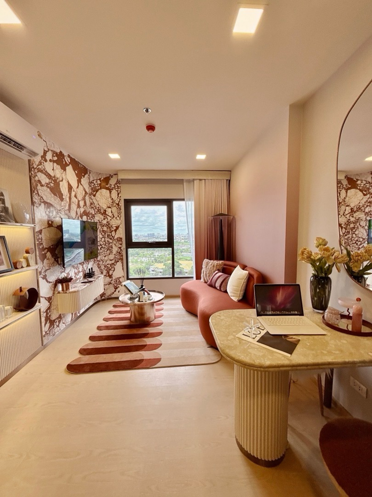 ขายคอนโดพระราม 9 เพชรบุรีตัดใหม่ RCA : 𝐓𝐇𝐄 𝐁𝐀𝐒𝐄 𝐑𝐀𝐌𝐀𝟗 ใกล้ 𝐌𝐑𝐓 พระราม𝟗 ฟรีเงินดาวน์ 𝐎 บาท ผ่อนสบายๆ 𝟖,𝟗𝟎𝟎/เดือน ฟรีทุกค่าใช่จ่าย 