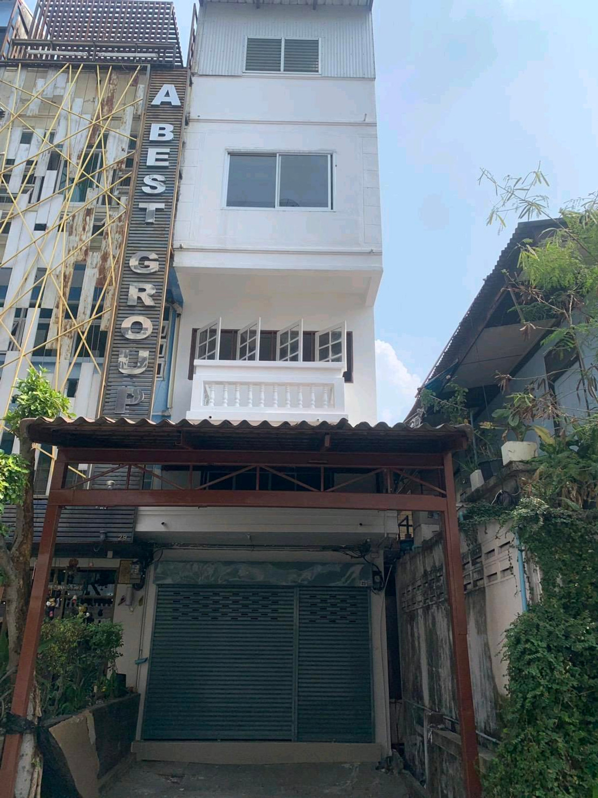 ให้เช่าทาวน์โฮมรามคำแหง หัวหมาก : ให้เช่าบ้านซอยราม8 ,พระราม9 แยก33
4.5ชั้น ทัก line goodasset