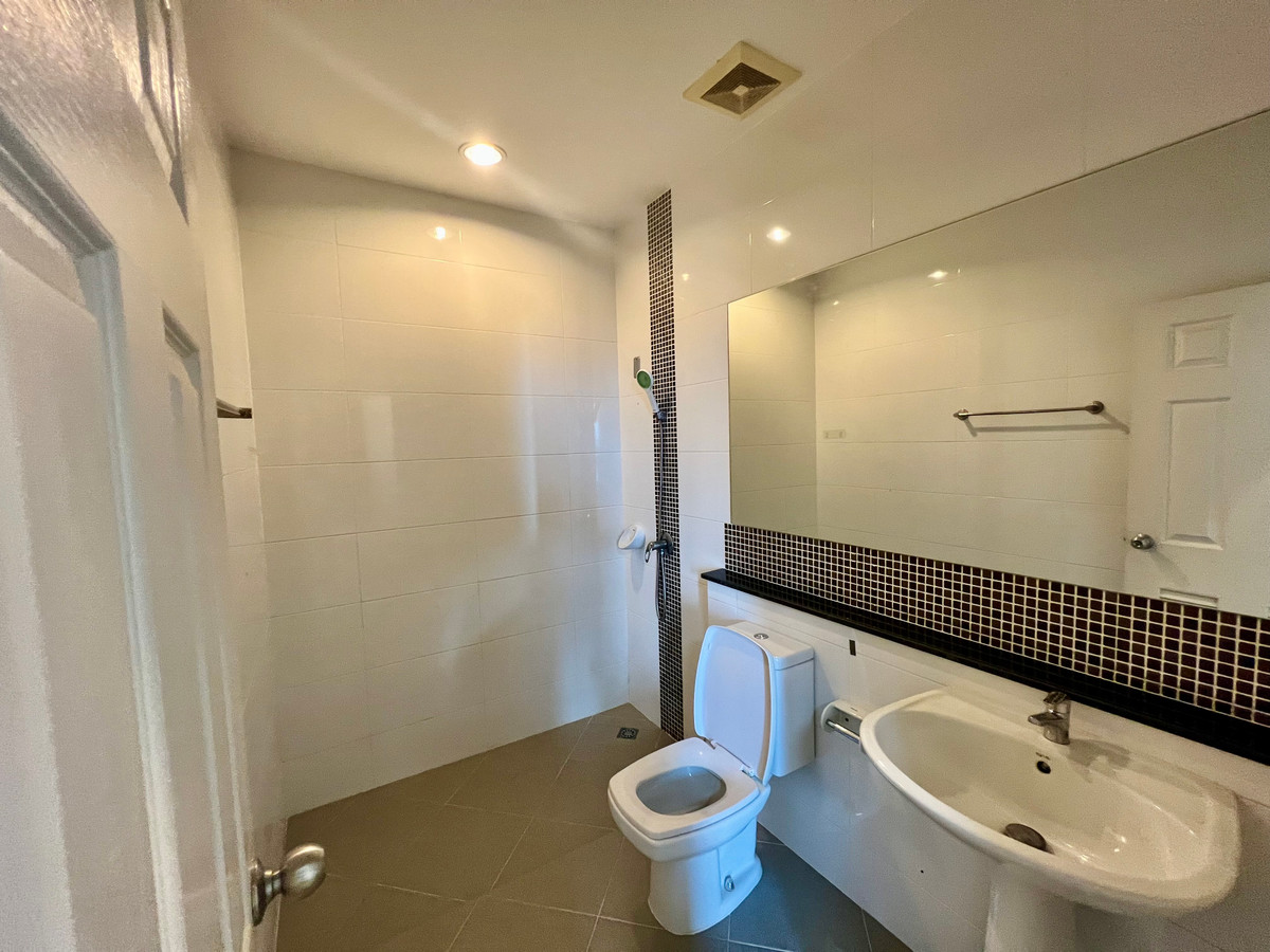 ให้เช่าทาวน์โฮมเกษตร นวมินทร์ ลาดปลาเค้า : ให้เช่า Townhome 4 ชั้น Premium Place Ekkamai–Ramintra 2 | เหมาะทำโฮมออฟฟิศ | พื้นที่ใหญ่ ทำเลเลียบด่วน