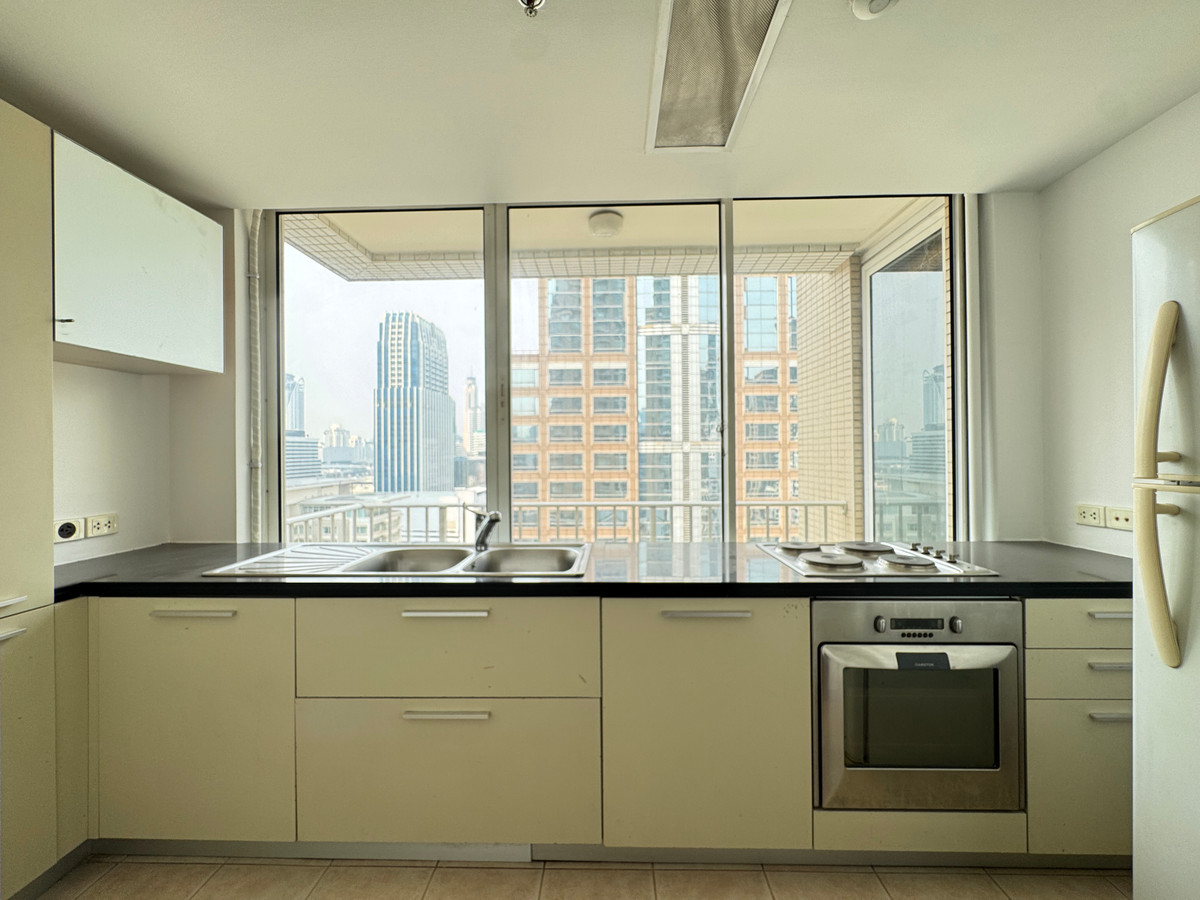 For SaleCondoWitthayu, Chidlom, Langsuan, Ploenchit : Condo for sale, Langsuan Ville, 2 bedrooms, 151.19 sq m, Lang Suan area, near BTS Chidlom, near Lumpini Park, convenient travel.