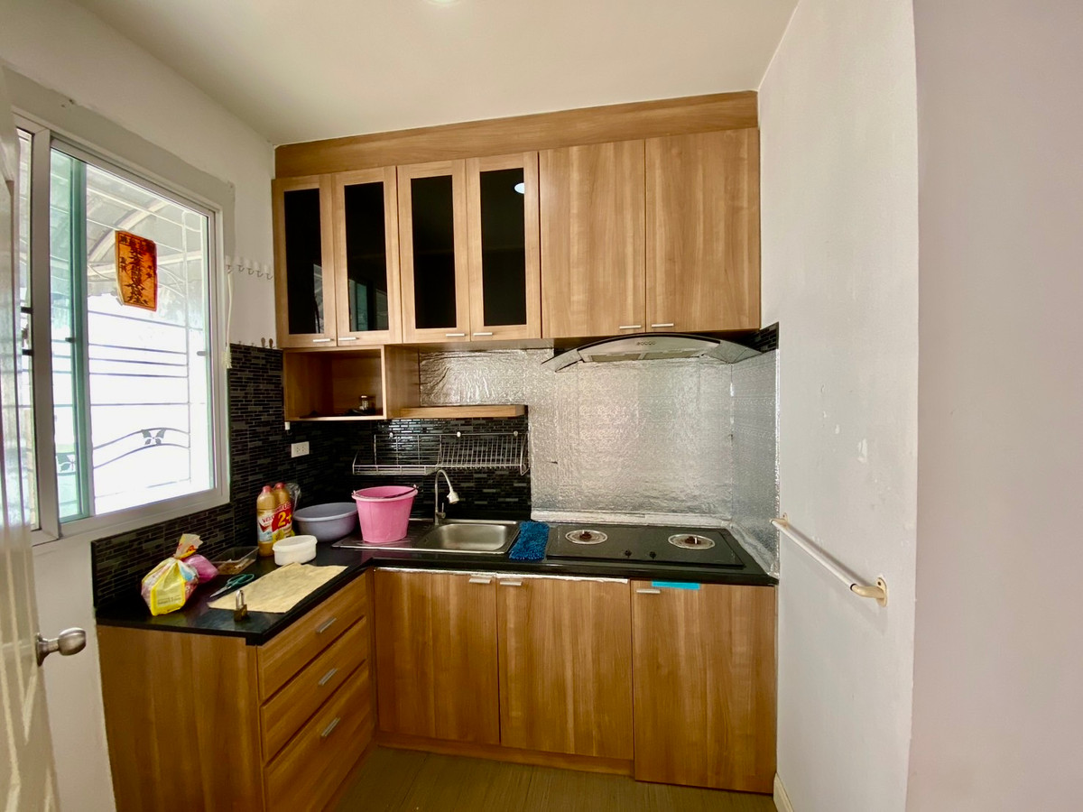 ขายทาวน์โฮมลาดพร้าว101 แฮปปี้แลนด์ : ขายทาวน์โฮม 3 ชั้น บ้านกลางเมือง ลาดพร้าว 87 | บ้านเปล่า แต่งได้ตามสไตล์ | ทำเลเมือง เดินทางสะดวก