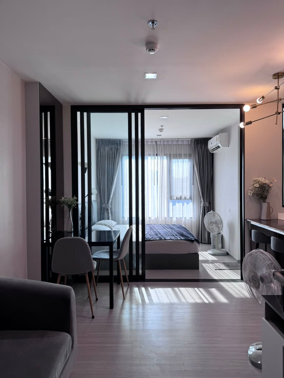 ให้เช่าคอนโดท่าพระ ตลาดพลู วุฒากาศ : ⭐️ Life Sathorn Sierra ⭐️1 ห้องนอน 1 ห้องน้ำ  32 ตรม. ห้องสวยตกแต่งพร้อมเข้าอยู่