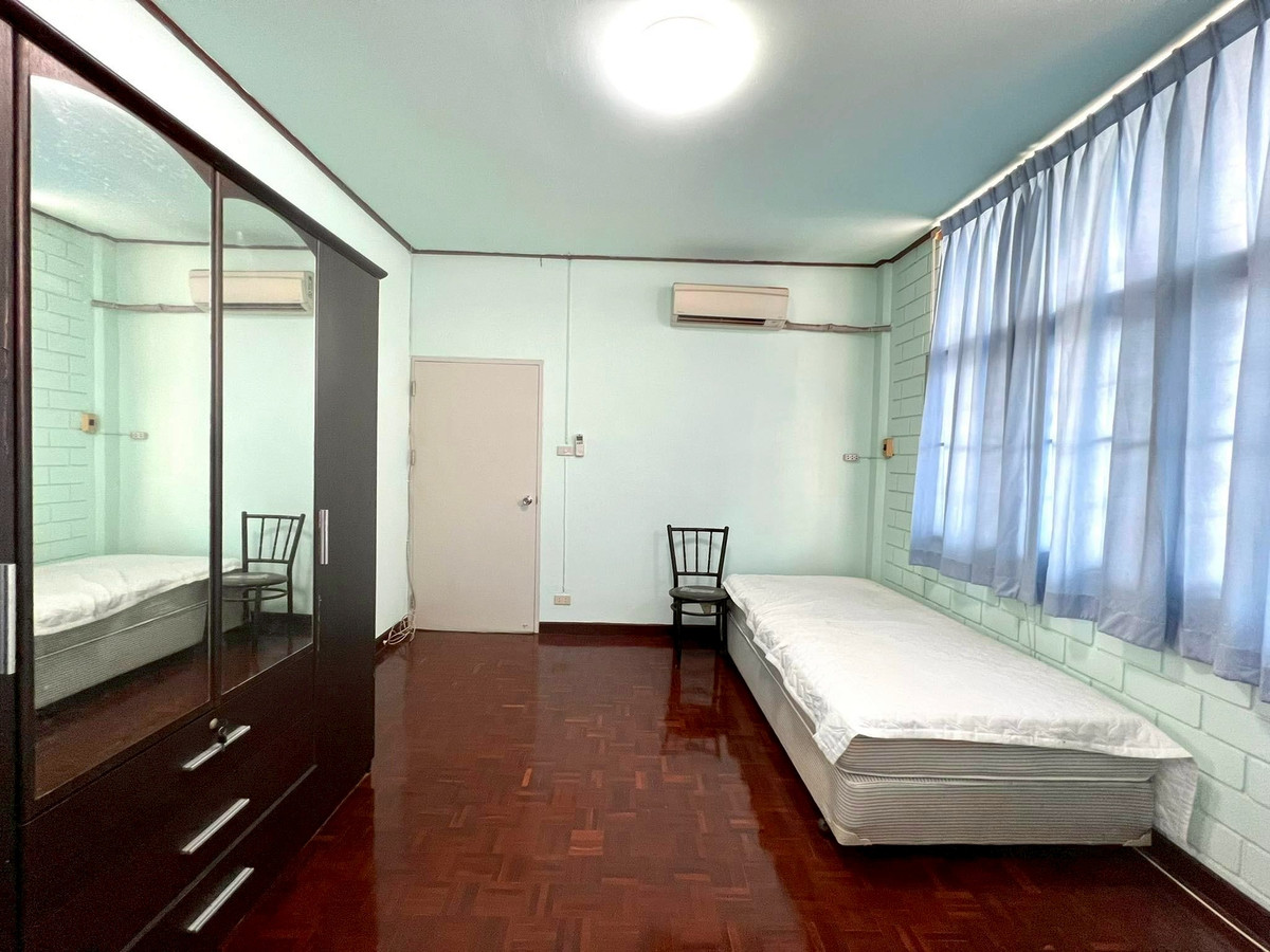 ให้เช่าบ้านเกษตรศาสตร์ รัชโยธิน : บ้านให้เช่า อยู่อาศัยหรือทำออฟฟิศ ใกล้รถไฟฟ้าพหล59  ม.ราชตฤนมัย