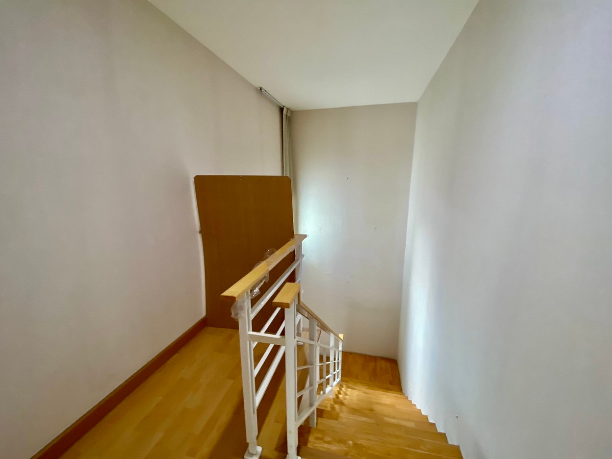 ขายทาวน์โฮมลาดพร้าว101 แฮปปี้แลนด์ : ขายทาวน์โฮม 3 ชั้น บ้านกลางเมือง ลาดพร้าว 87 | บ้านเปล่า แต่งได้ตามสไตล์ | ทำเลเมือง เดินทางสะดวก