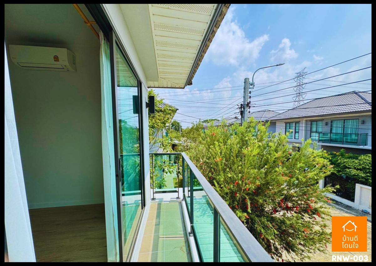 For RentNonthaburi, Bang Yai, Bangbuathong : Twin house for rent, Perfect Park Westgate (36.7 sq m.), 4 bedrooms, 3 bathrooms, ready to move in.