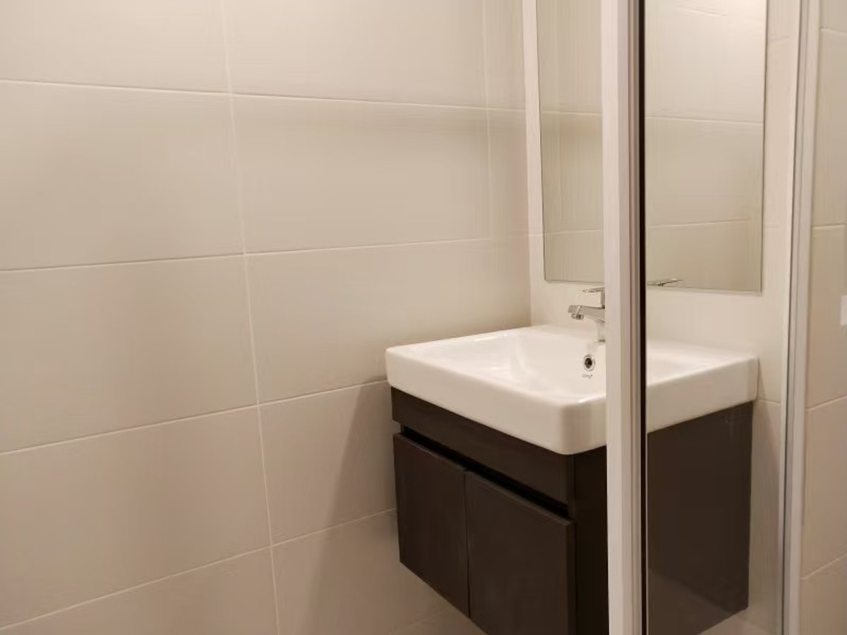 For SaleCondoLadprao, Central Ladprao : ATMOZ Ladprao 15 Studio condo for sell 2M thb!