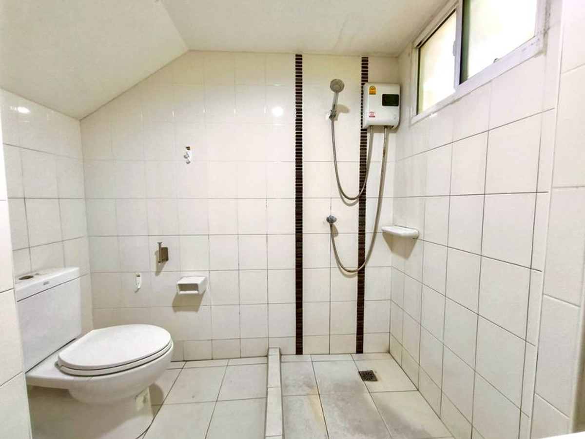 ขายบ้านลาดกระบัง สุวรรณภูมิ : ขายบ้านเดี่ยว 2 ชั้น หมู่บ้าน Passorn Prestige อ่อนนุช TYPE CRESENDO เนื้อที่ 50.7 ตารางวา 3 ห้องนอน แขวงประเวศ เขตประเวศ กรุงเทพมหานคร