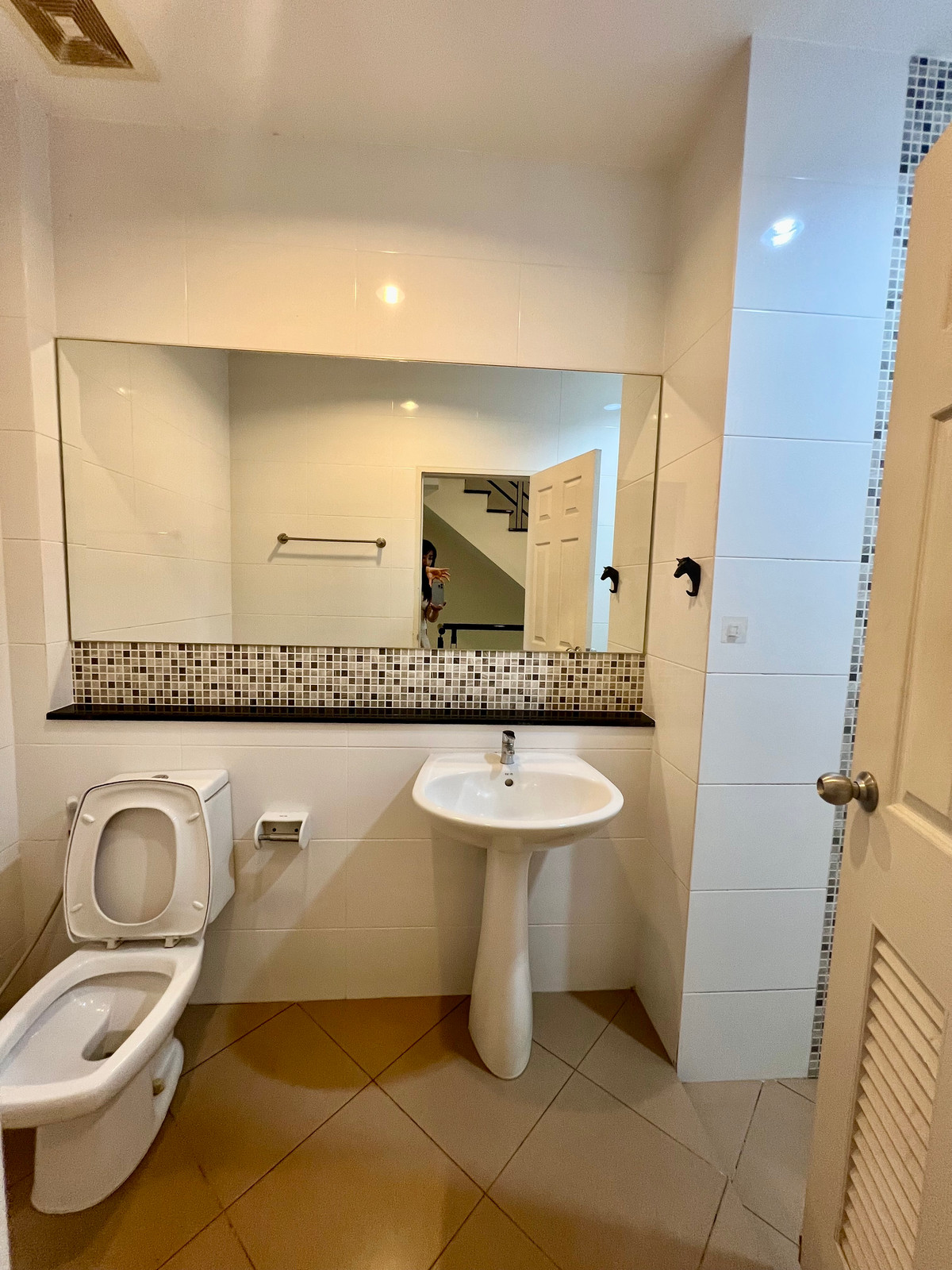 ให้เช่าทาวน์โฮมเกษตร นวมินทร์ ลาดปลาเค้า : ให้เช่า Townhome 4 ชั้น Premium Place Ekkamai–Ramintra 2 | เหมาะทำโฮมออฟฟิศ | พื้นที่ใหญ่ ทำเลเลียบด่วน