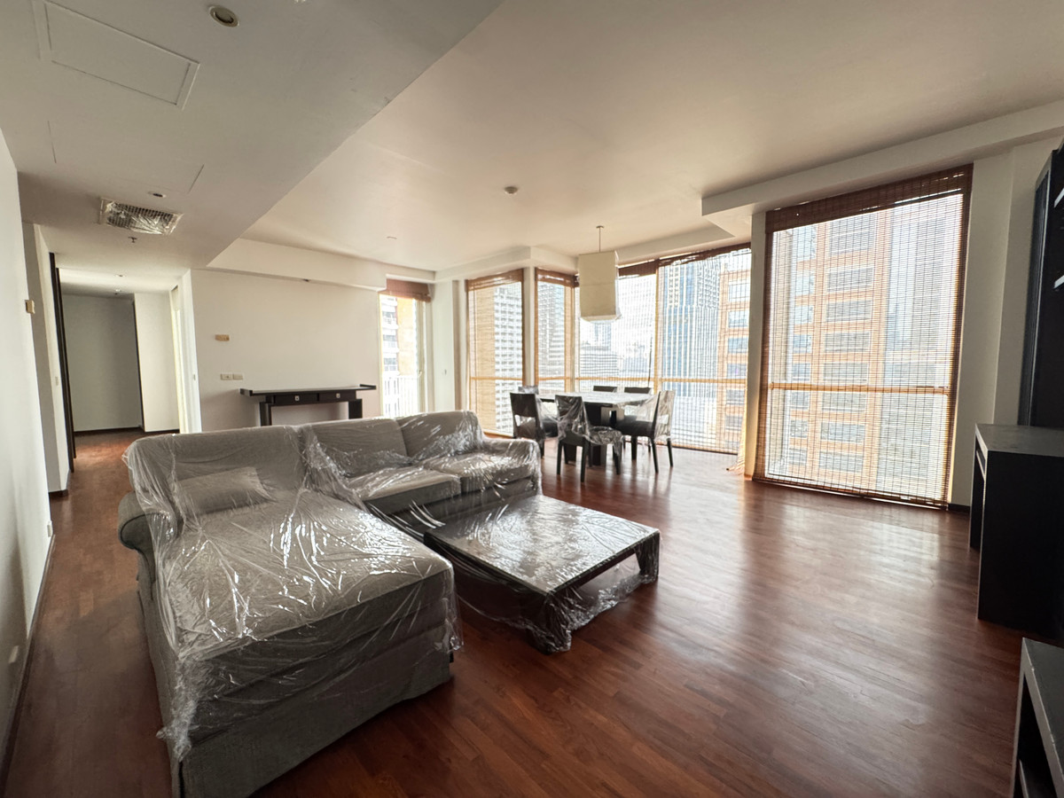 For SaleCondoWitthayu, Chidlom, Langsuan, Ploenchit : Condo for sale, Langsuan Ville, 2 bedrooms, 151.19 sq m, Lang Suan area, near BTS Chidlom, near Lumpini Park, convenient travel.