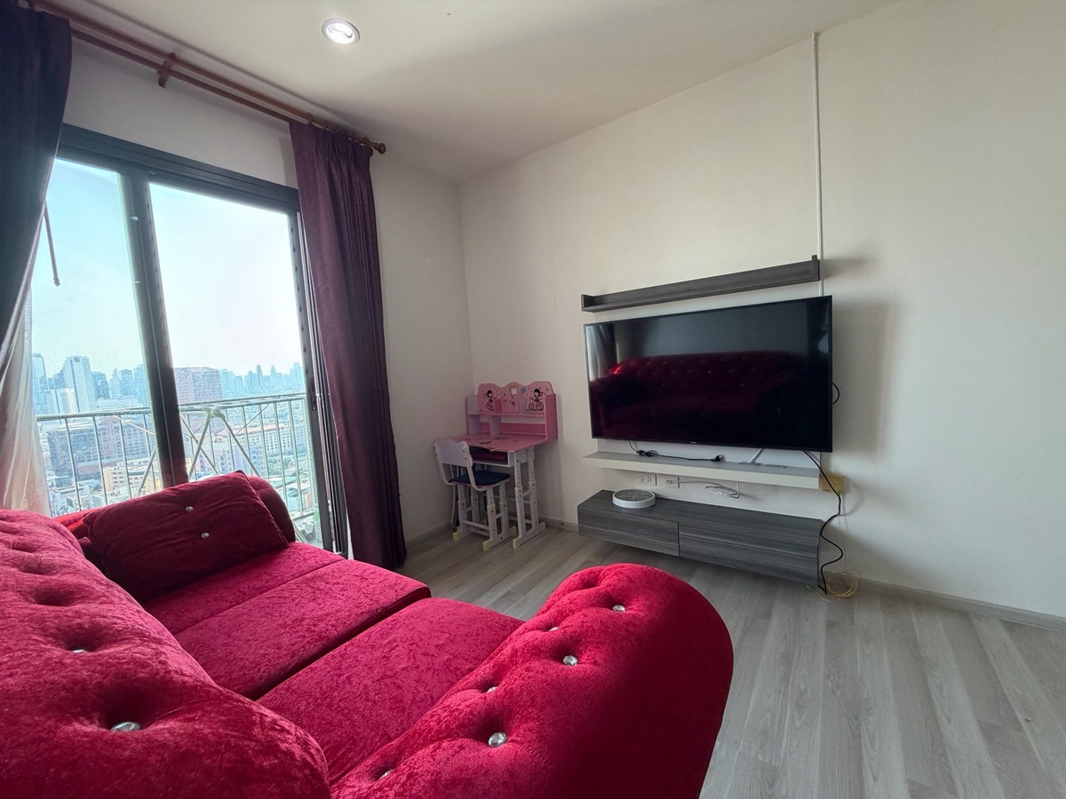 For SaleCondoRatchadapisek, Huaikwang, Suttisan : The owner is in a hurry to sell. The price is lower than the appraised price of centric Huai Khwang.