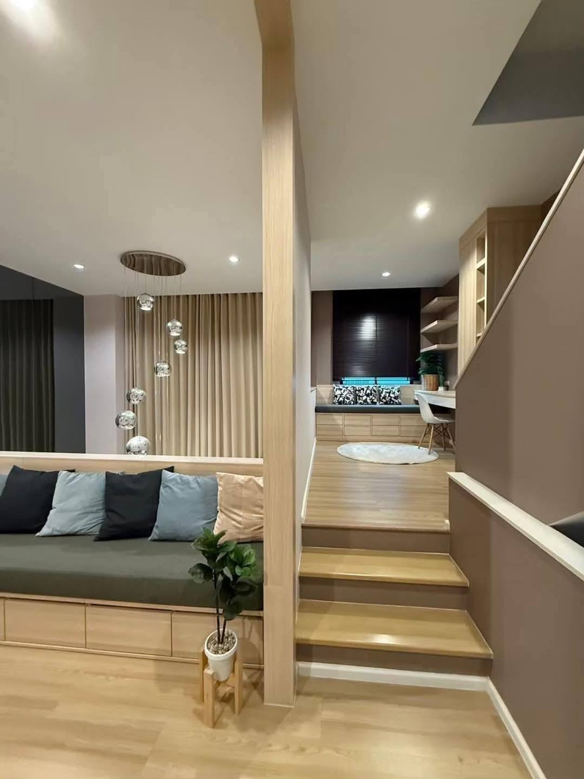 For RentTownhomePattanakan, Srinakarin : Townhome for rent, 3.5 floors